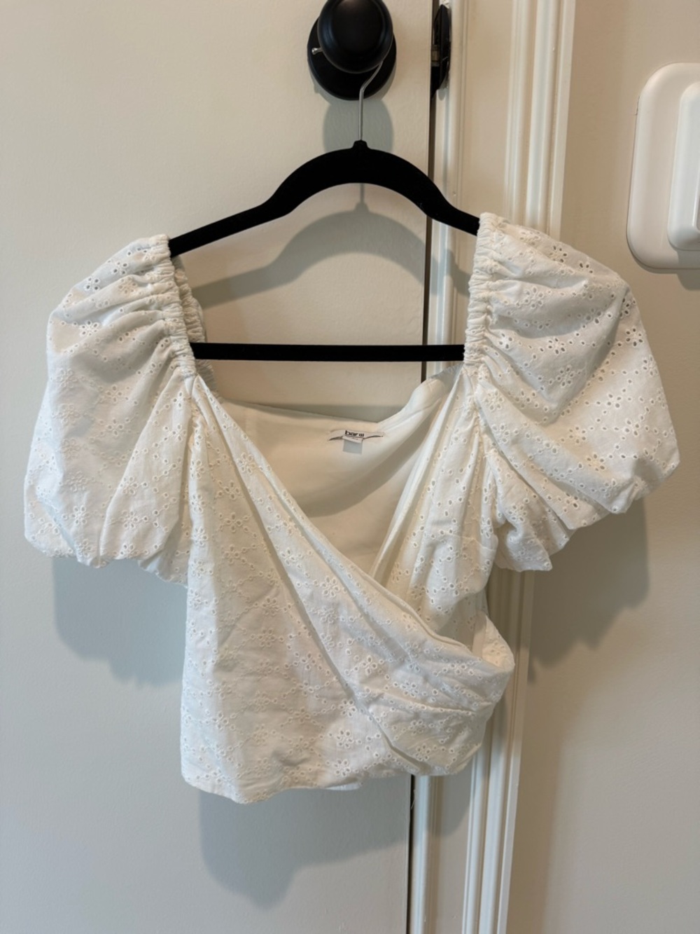 Bar III White Floral Lace Top Size Small White Eyelet Puff-Sleeve Wrap Top